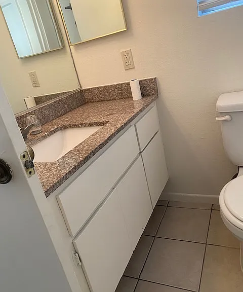 5052 Dunbar Dr #E — Photo 8