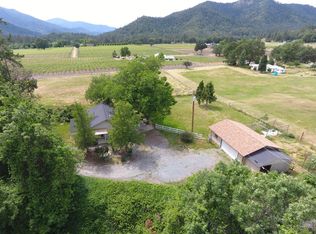 832 Kubli Rd, Grants Pass, OR 97527