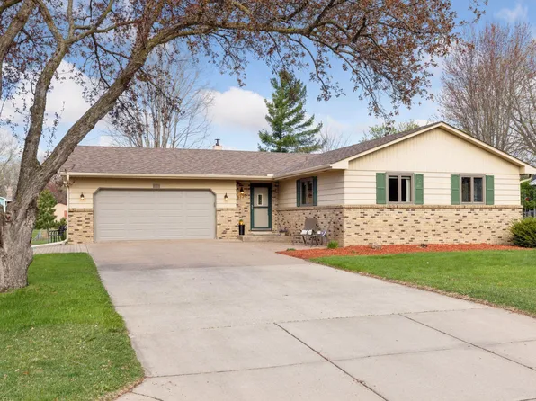 5133 Brighton Ln, Mounds View, MN 55112