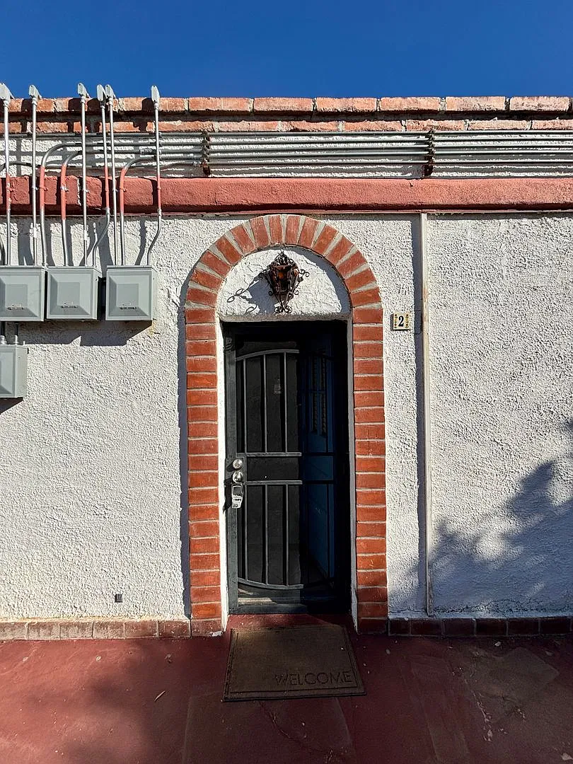 1 Bedroom 1 Bath - Available Now! — Photo 1