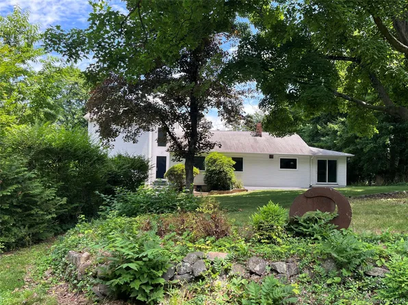 17 Montrose Station Road, Montrose, NY 10548
