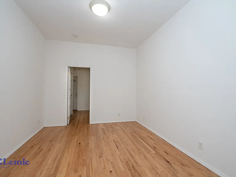 305 E 78th St #1D — Photo 11