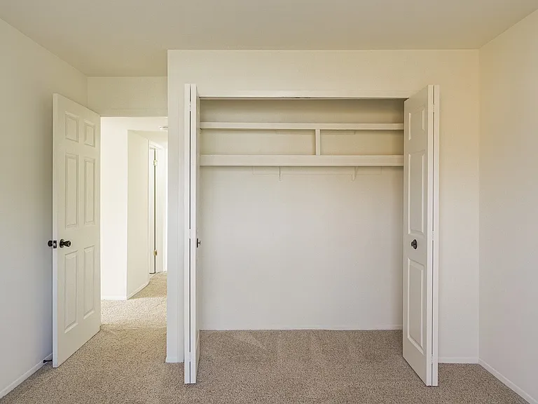Windemere Apartments — Photo 8