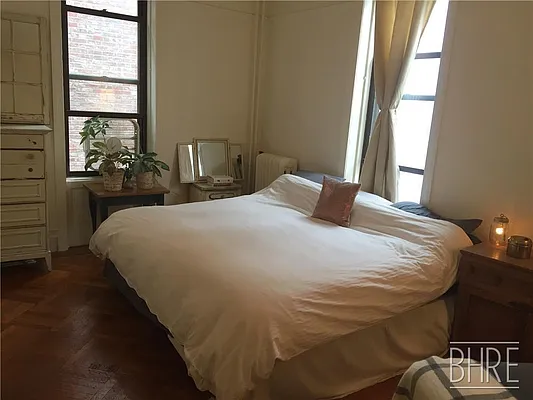Rented by Brooklyn Heights Real Estate Inc | media 4