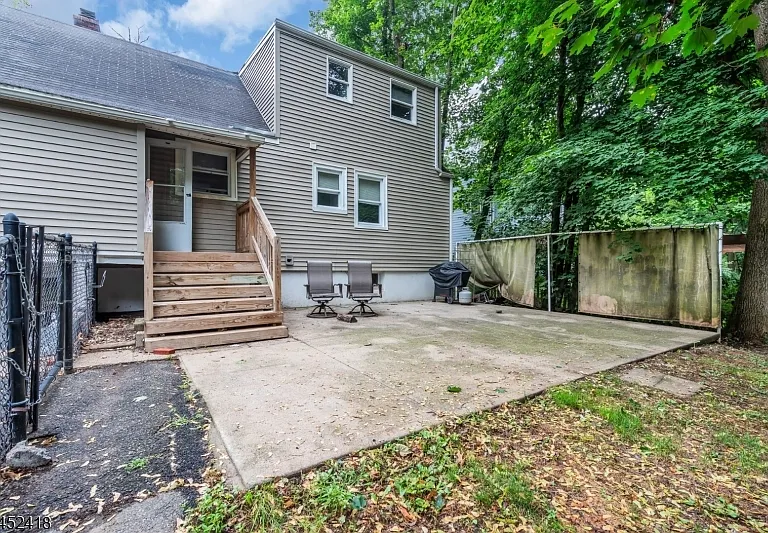 106 Mountain Ave — Photo 31
