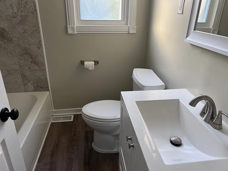 383 Rule St — Photo 9