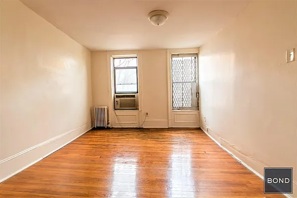 Rented by Bond New York | media 20