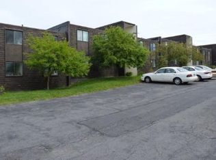 402 Ivy Ridge Rd APT 13, Syracuse, NY 13210