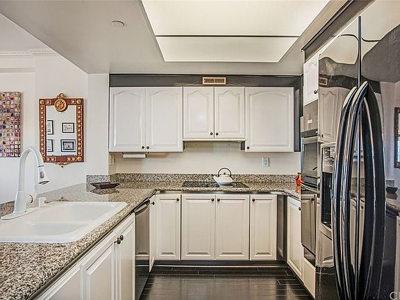 2nd image of 850 E Ocean Blvd Unit 902
