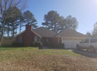 1939 S Brownstone Ct SW, Decatur, AL 35603