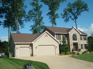 340 Aspen Dr, Dover, OH
