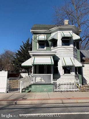 1st image of 413/415 N Jonathan St