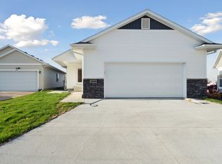 3030 Yorkshire Ct, Marion, IA 52302
