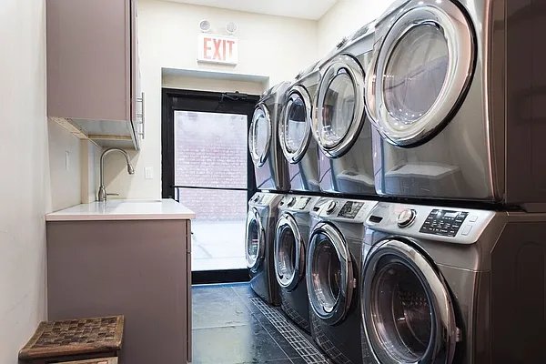 Rented by Bold New York | media 10