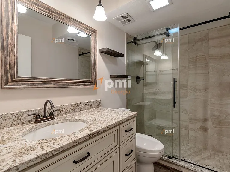 3083 Colonial Way #C — Photo 14
