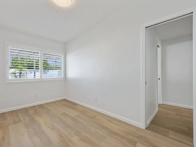 3954 Armstrong St — Photo 7