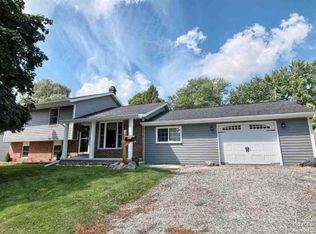 814 S 10th St, Saint Clair, MI