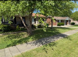 406 Majestic Blvd, Louisville, KY 40229