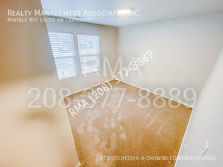 4449 W Silver Riv — Photo 7