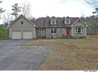 2741 Pine View Dr NW, Arab, AL 35016