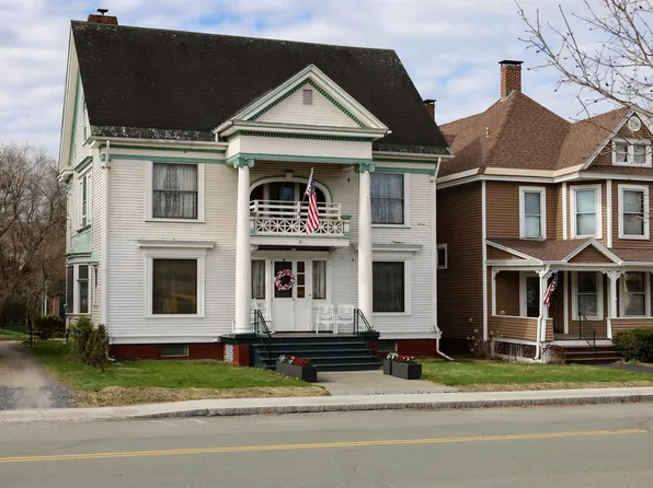 51 Maple Street, Lyndon, VT 05851