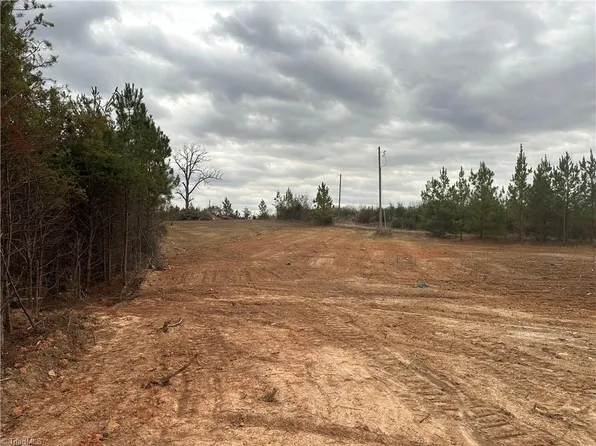 21 Paschal Rd #21, Yanceyville, NC 27379