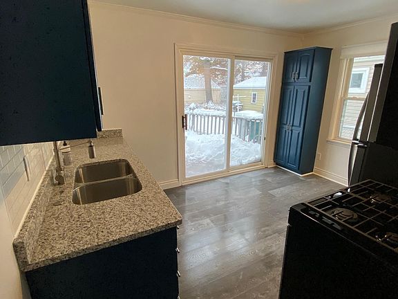 Completely updated kitchen!