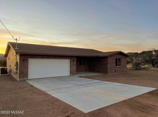 1850 Isabel Ct, Rio Rico, AZ 85648