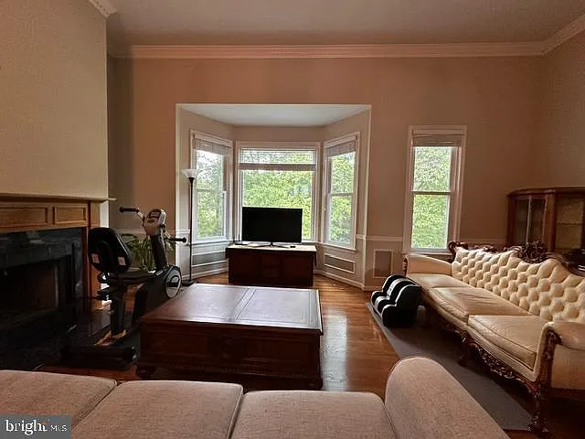 2069 Van Tuyl Pl — Photo 6