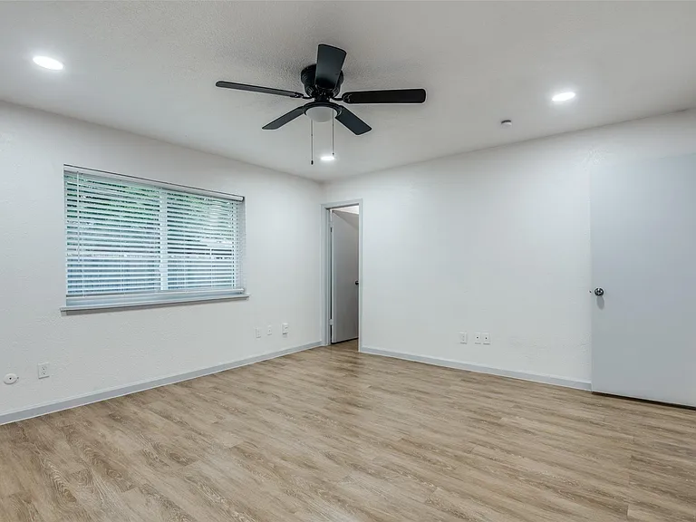710 Leading Ln — Photo 11