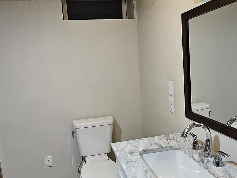 951 N Edgemoor Dr — Photo 12
