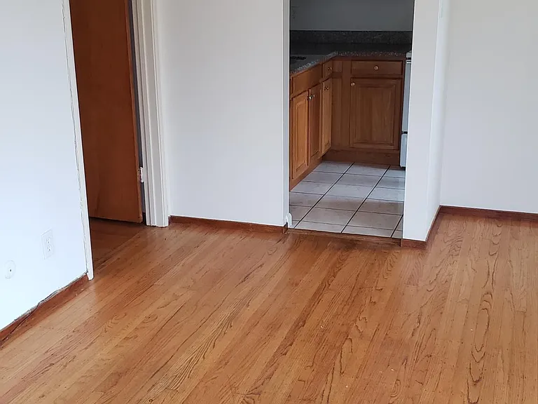 1726 Lincoln St #3 — Photo 1