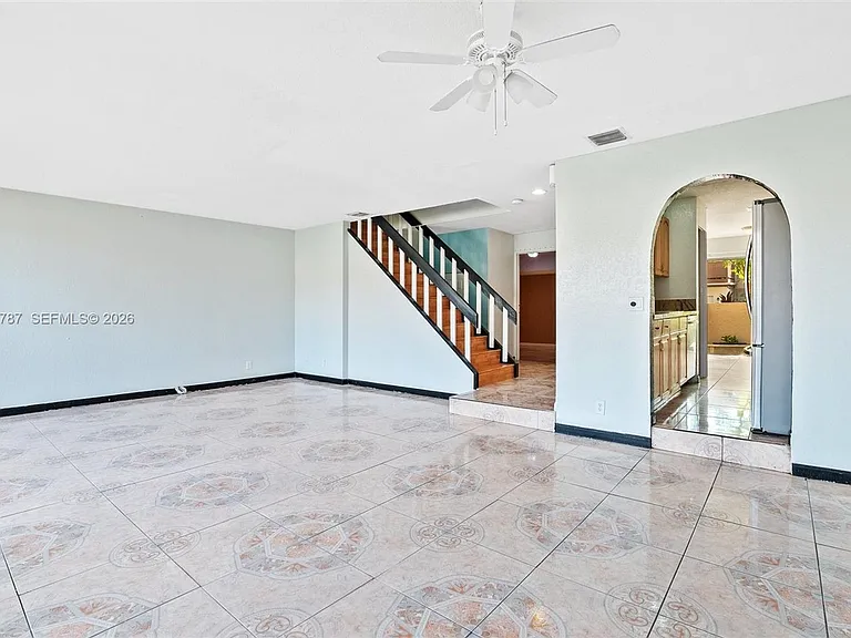 833 NW 82nd Ave #6 — Photo 3
