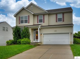 8807 S 166th St, Omaha, NE 68136