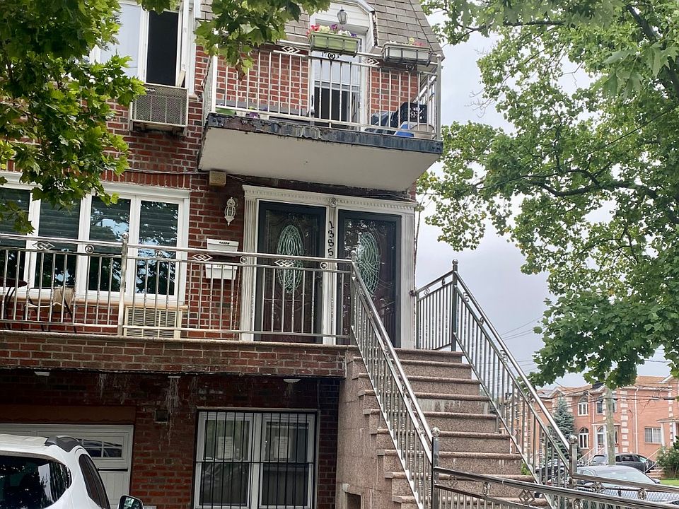 1st image of 1385 E 72nd St