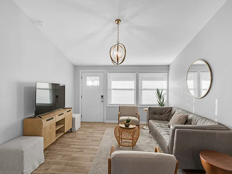 13506 Castleton Dr — Photo 39