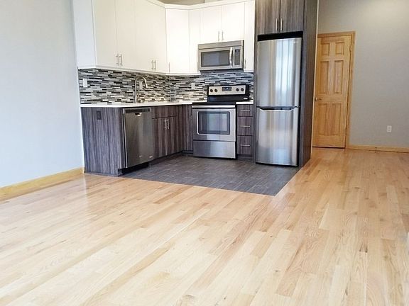 2nd image of 14-16 31st Ave #1FF