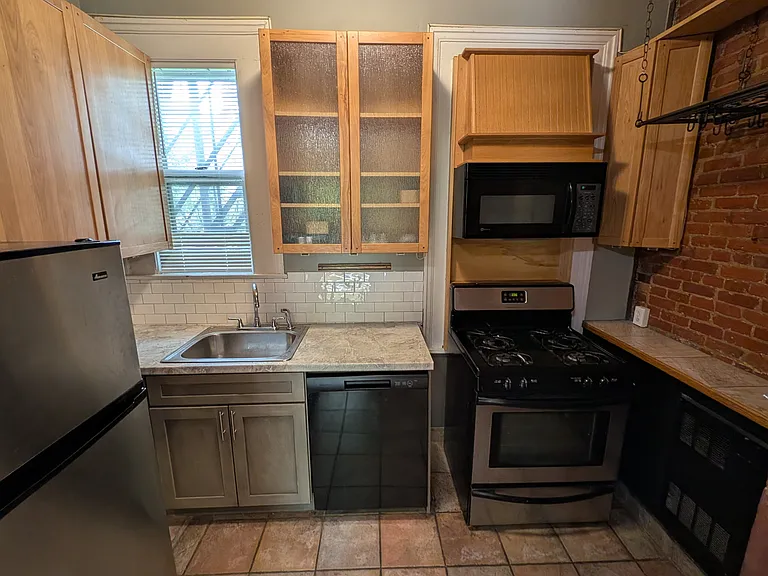 24 Prince St #1-D — Photo 4
