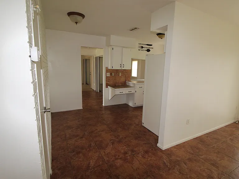 5565 Baffin Cir — Photo 3
