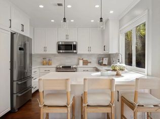 860 Summersong Ct, Encinitas, CA 92024