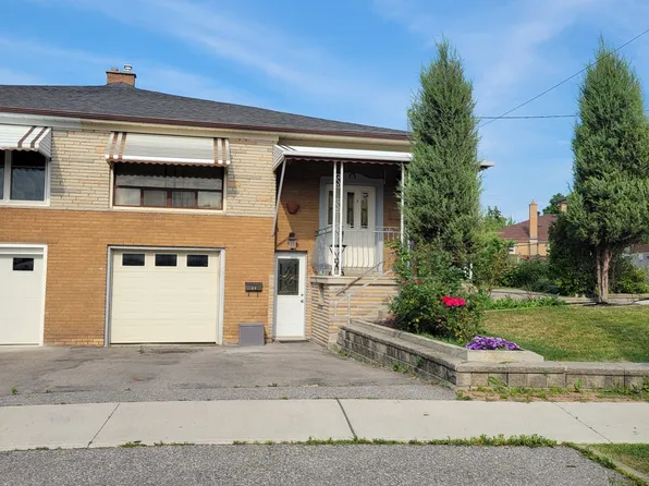 64 Watney Cres, Toronto, ON M3L 2C9