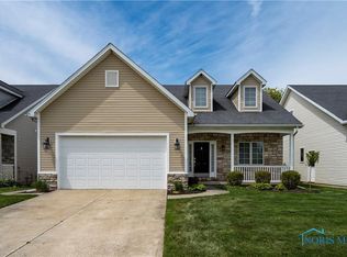 3232 Rivers Edge Dr, Perrysburg, OH 43551