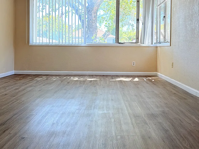 2511 N St #7 — Photo 4