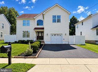 2362 Maple Ave, Croydon, PA 19021