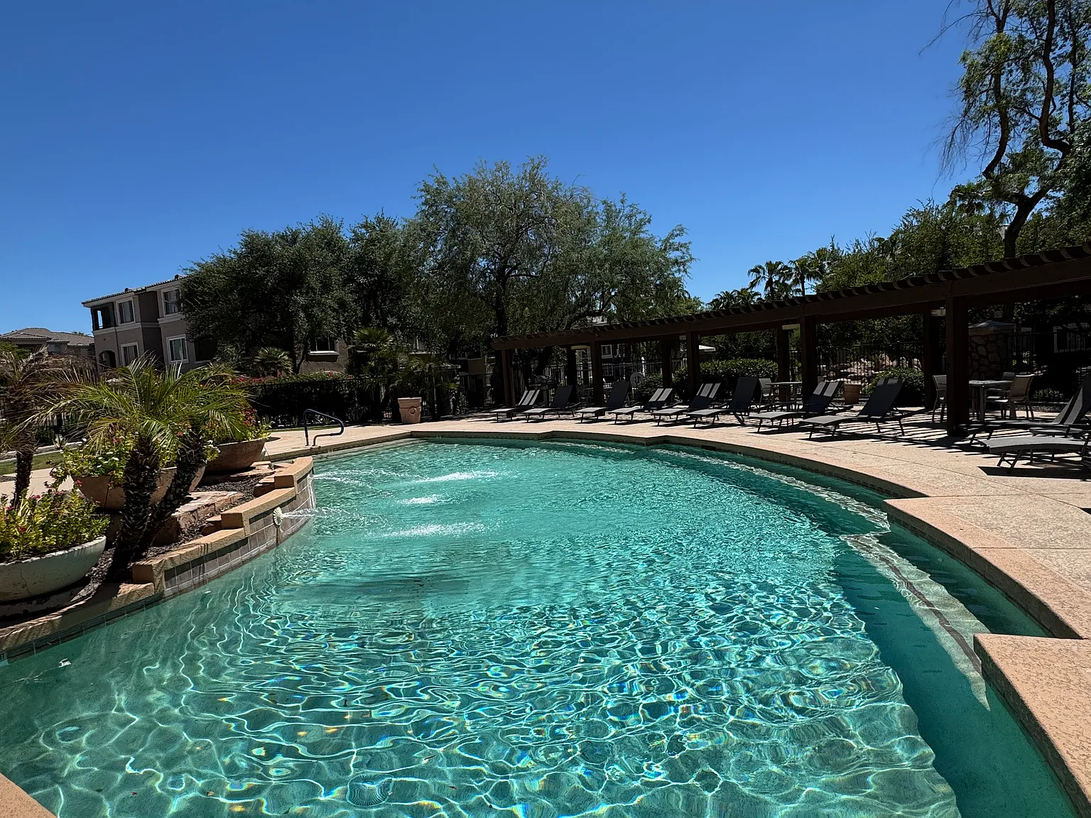 1 bed, 692 sqft, $1,900 — Photo 4