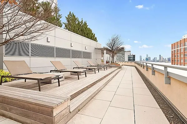 Rented by Oxford Property Group | media 27