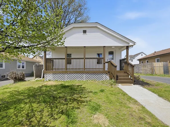 20 Conklin St, Springfield, MA 01109