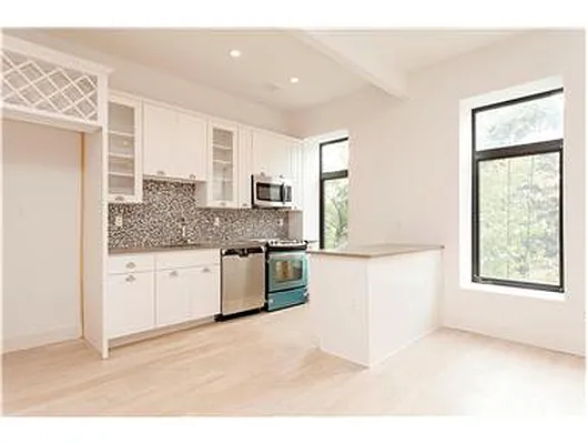 Sold by Douglas Elliman | media 10