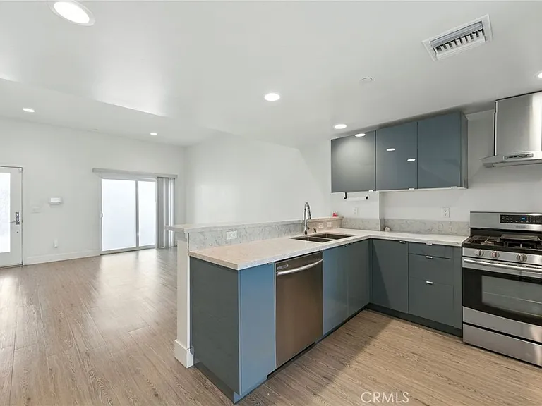 4461 Tujunga Ave #102 — Photo 6