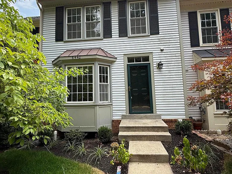 8442 Springfield Oaks Dr — Photo 1